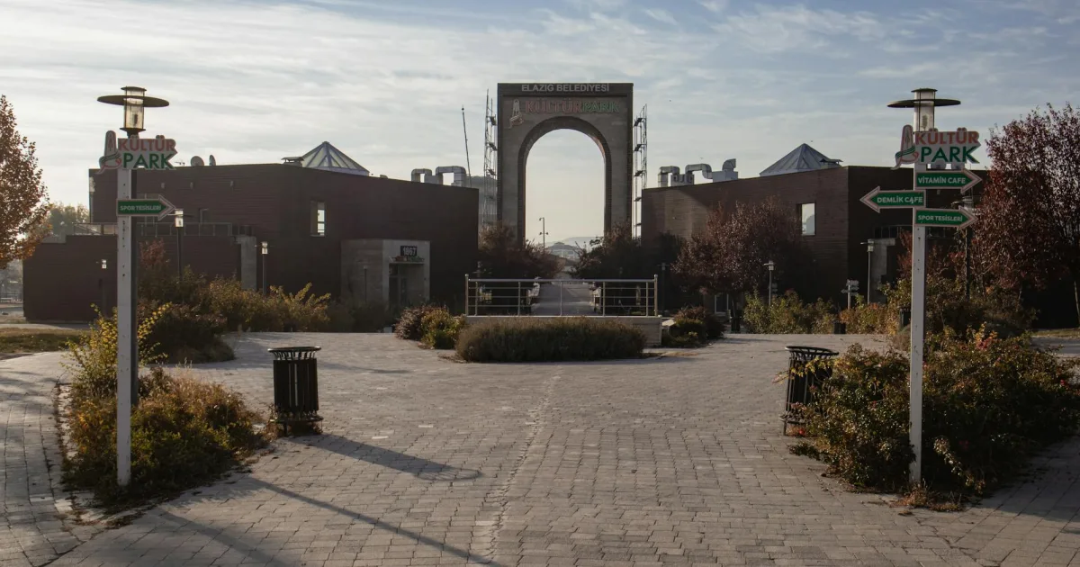 Downtown Big Park, AZ, AZ