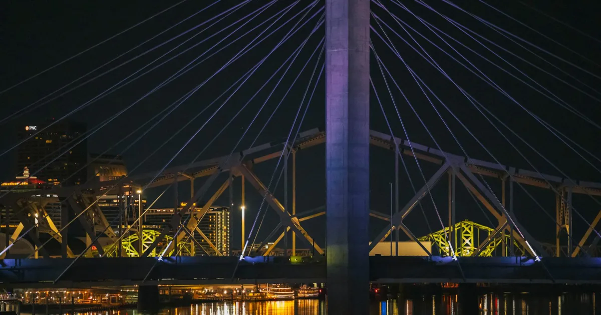 Downtown Louisville, IL, IL