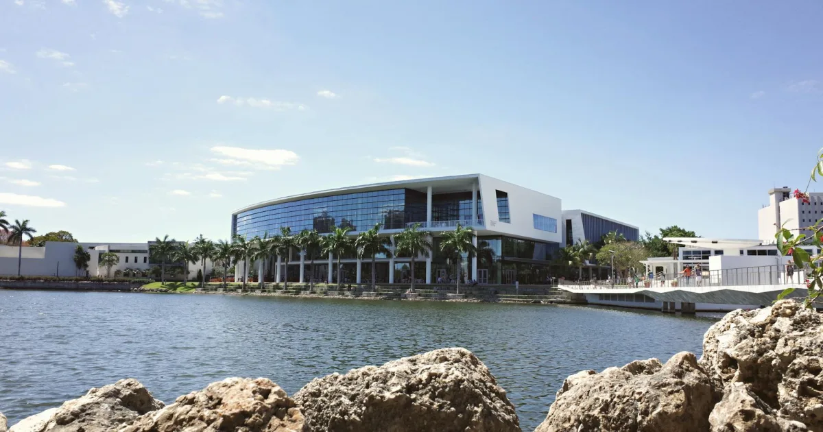 Downtown Miami Lakes, FL, FL